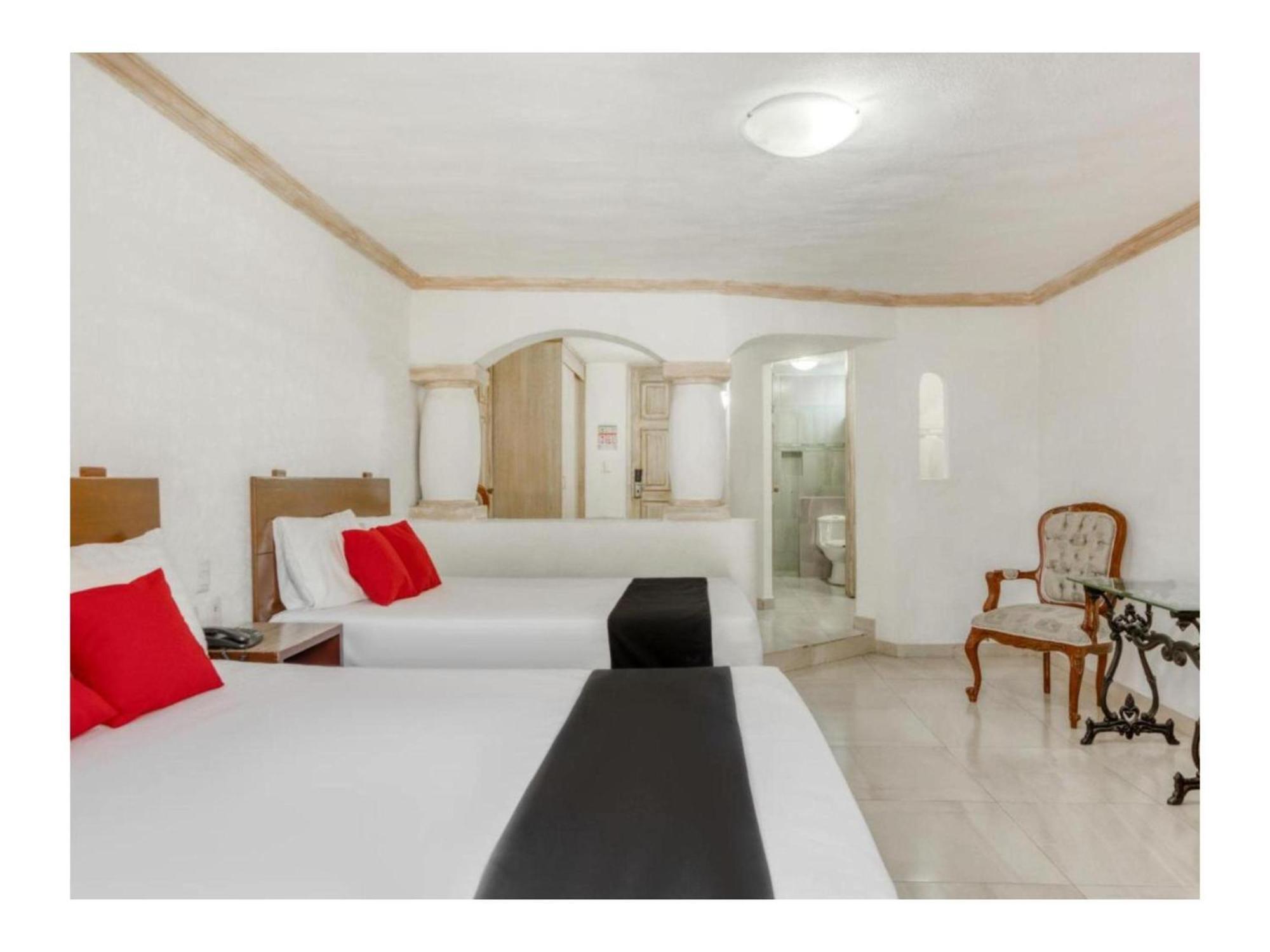 Gran Hotel Campestre Celaya  Bagian luar foto