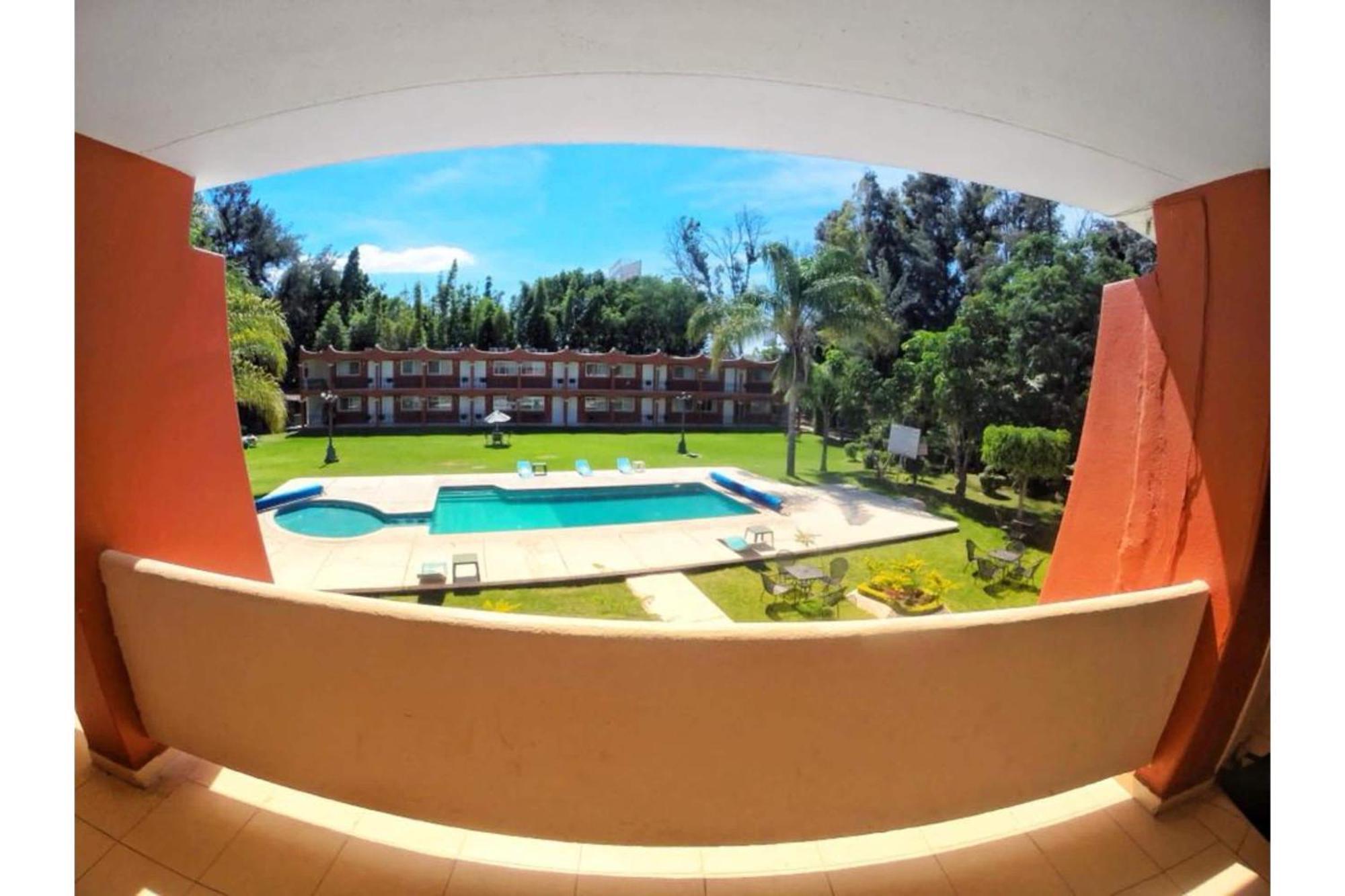 Gran Hotel Campestre Celaya  Bagian luar foto