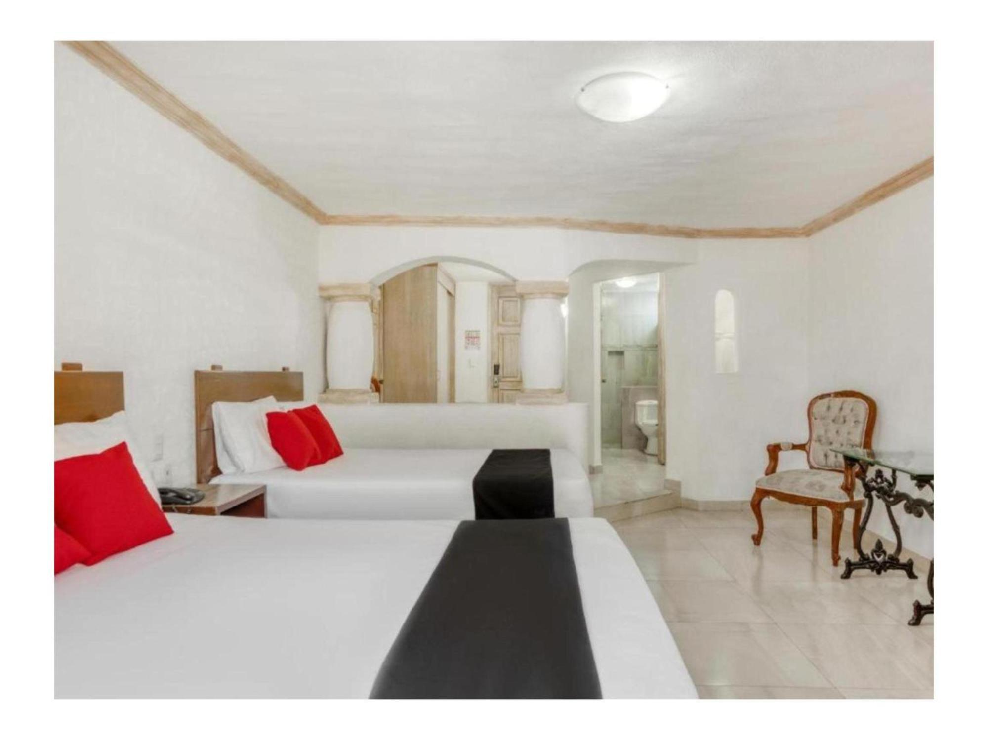 Gran Hotel Campestre Celaya  Bagian luar foto